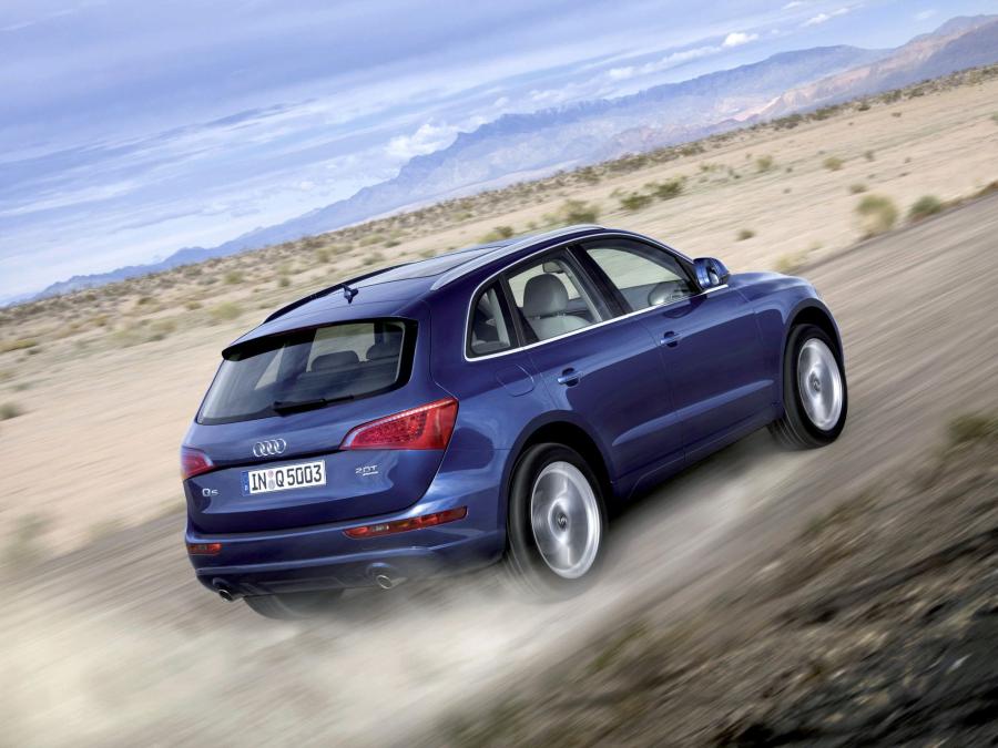  Audi Q5 2.0T Quattro (8R) 2008 года  (фото 28 из 29)